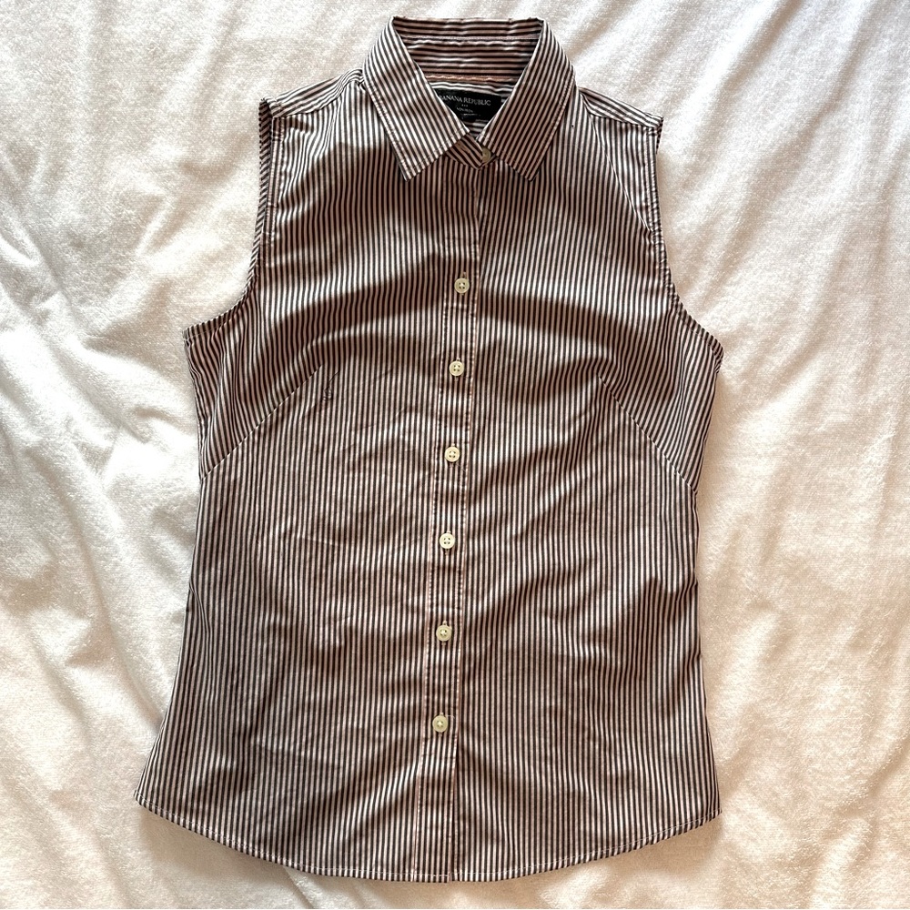 Banana Republic sleeveless button down